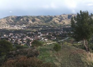 Christmas at the village – a traditional Christmas in Evrychou